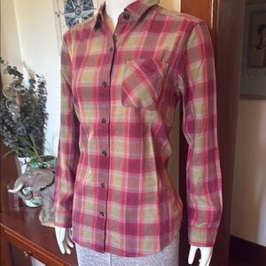NWT Eddie Bauer size small cotton Plaid Button-Up Shirt in pink and Green
